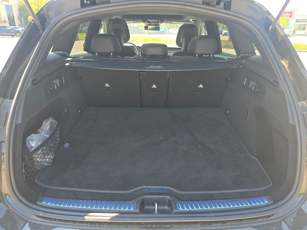 Certified Used 2026 Black Mercedes-Benz GLC 300 image 19