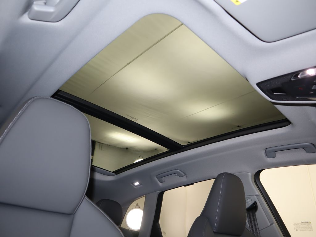 Thumbnail: 2025 Audi Q5 - 21