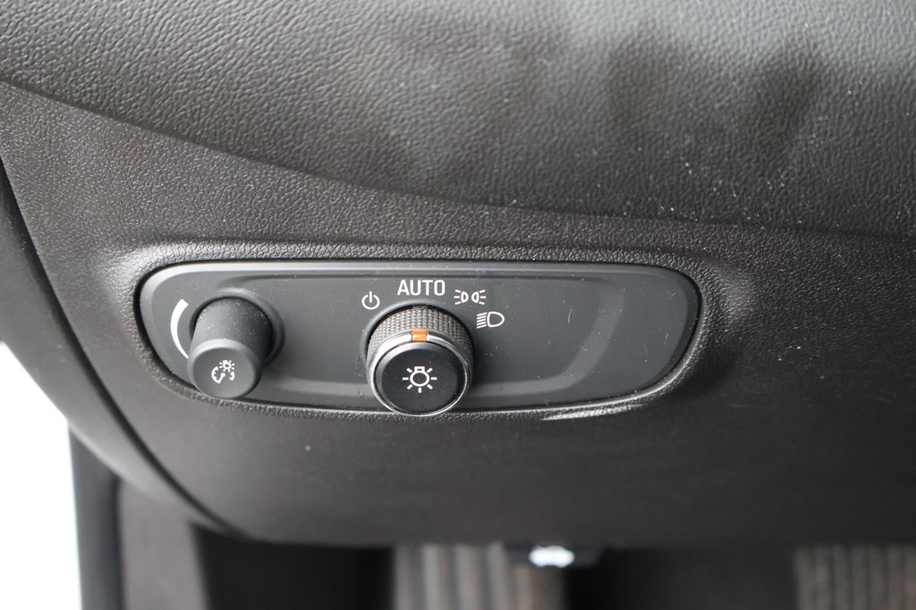 2022 Chevrolet Equinox LT 17