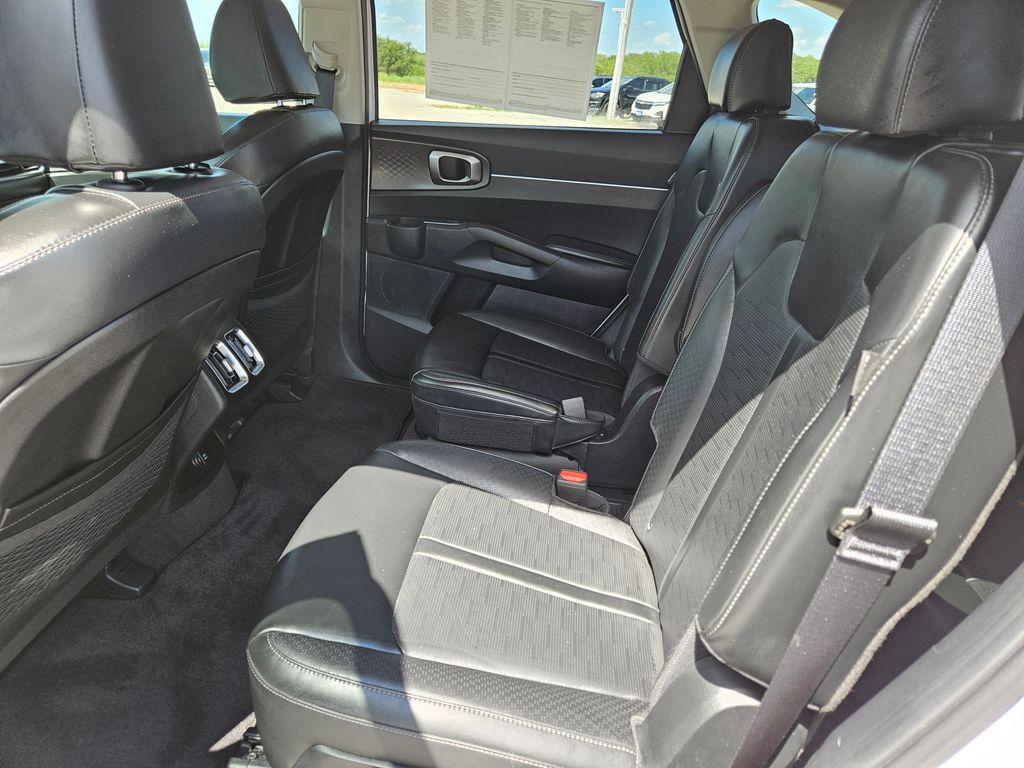 Used 2024 Kia Sorento SUV