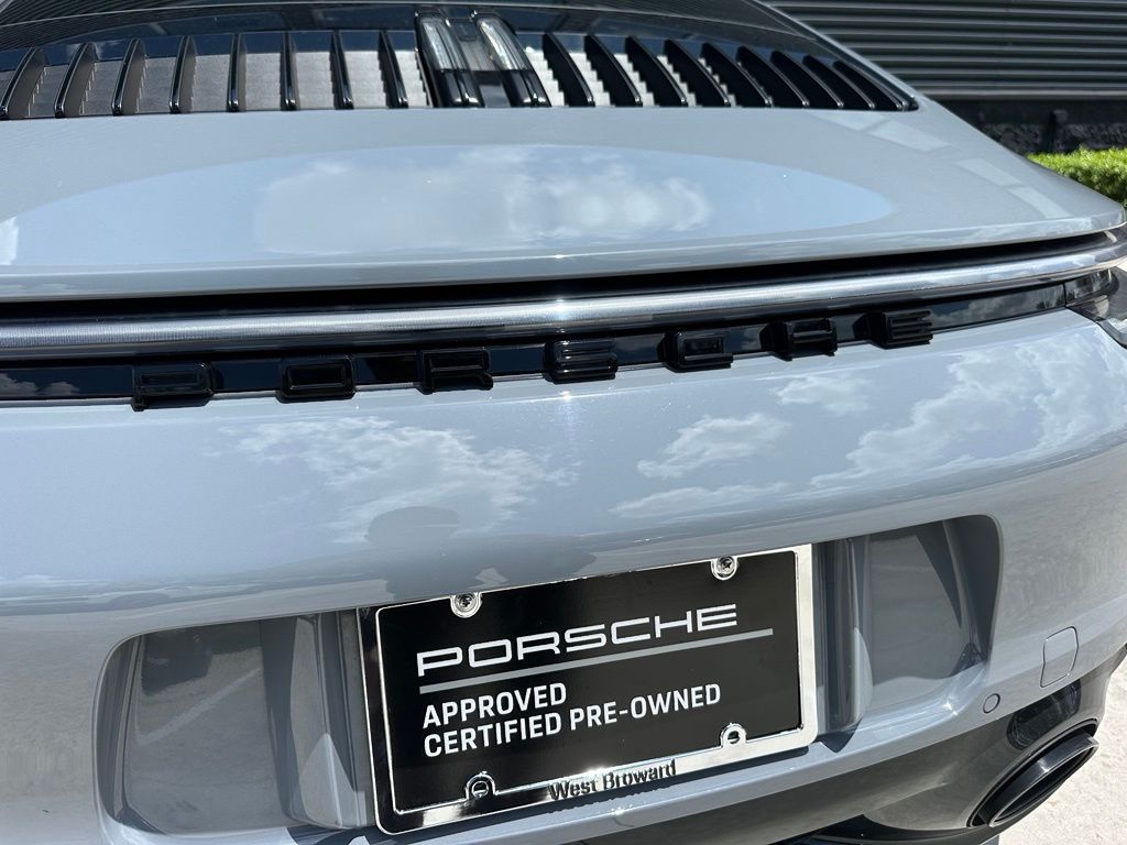 Thumbnail: 2024 Porsche 911 - 14