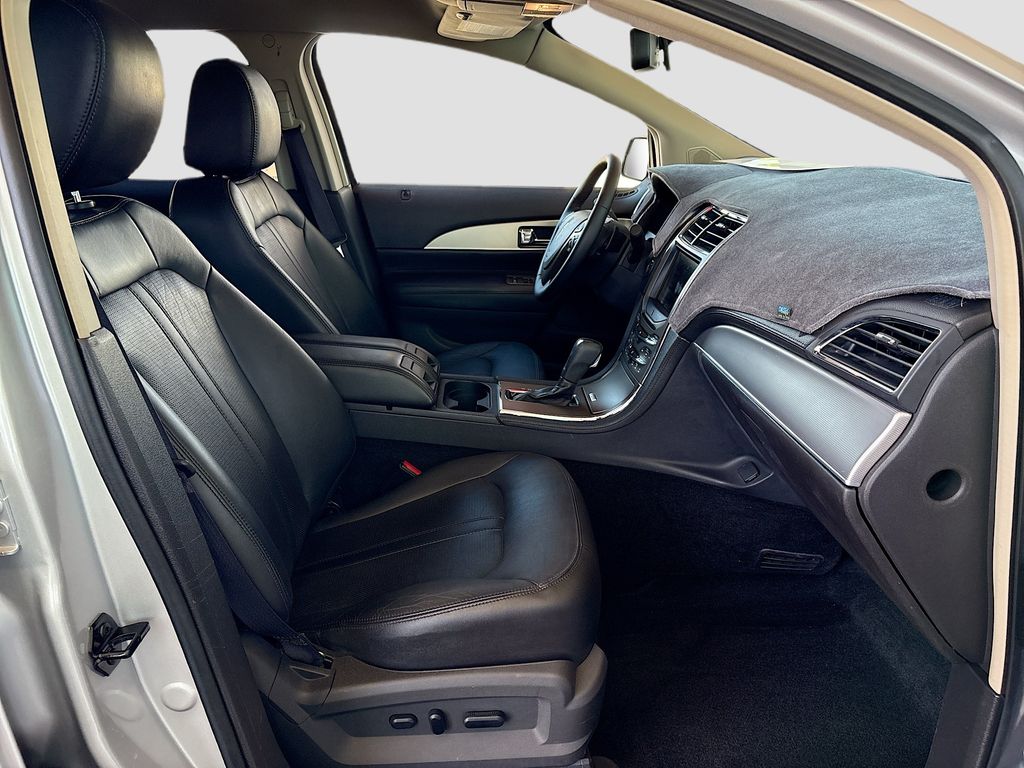 Thumbnail: 2013 Lincoln MKX - 18