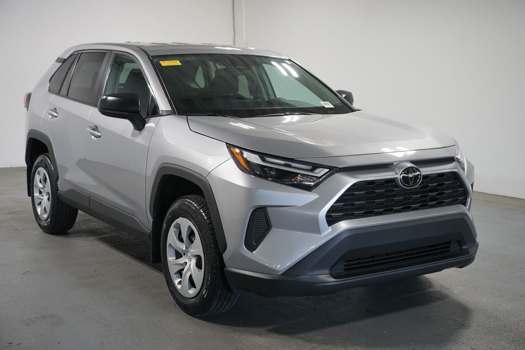Thumbnail: 2024 Toyota RAV4 - 3