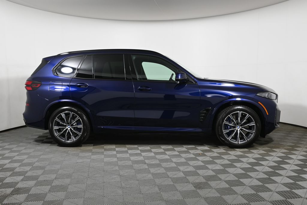 Thumbnail: 2026 BMW X5 - 8
