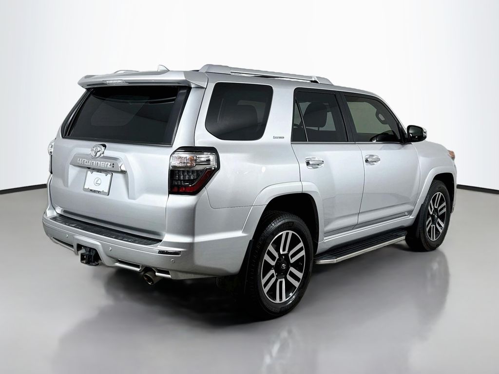 Thumbnail: 2021 Toyota 4Runner - 5