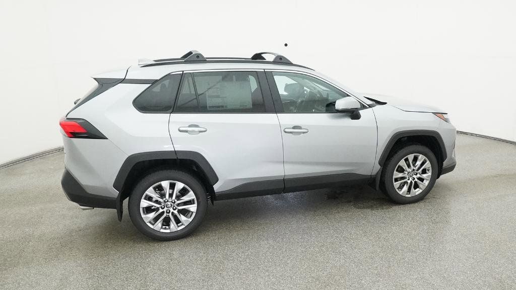 Thumbnail: 2025 Toyota RAV4 - 8
