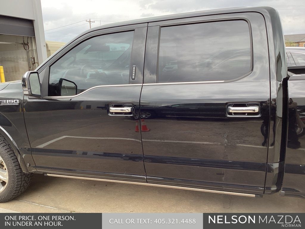 Used 2016 Black Ford Platinum image 9