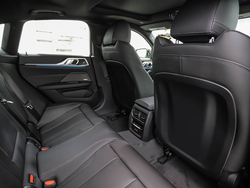 Thumbnail: 2026 BMW i4 - 26