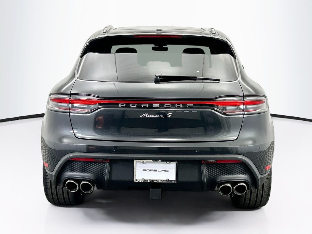 Thumbnail: 2026 Porsche Macan - 6