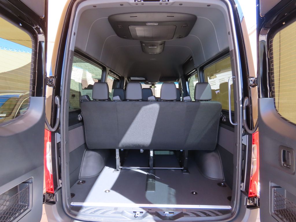 2025 Mercedes-Benz Sprinter 2500 27
