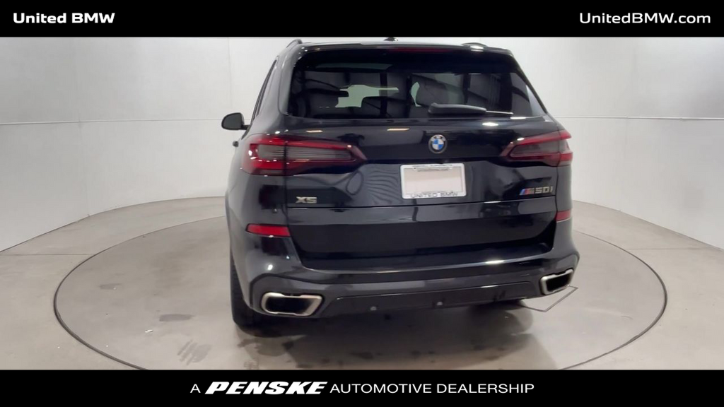 2022 BMW X5 M50i 7