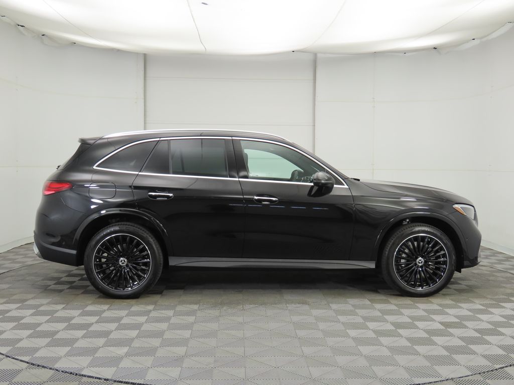 Thumbnail: 2026 Mercedes-Benz GLC - 4