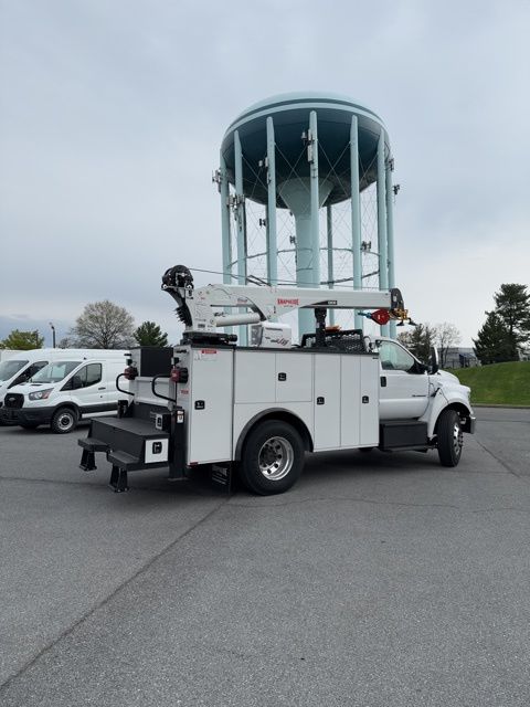 2025 Ford F-750 Diesel 