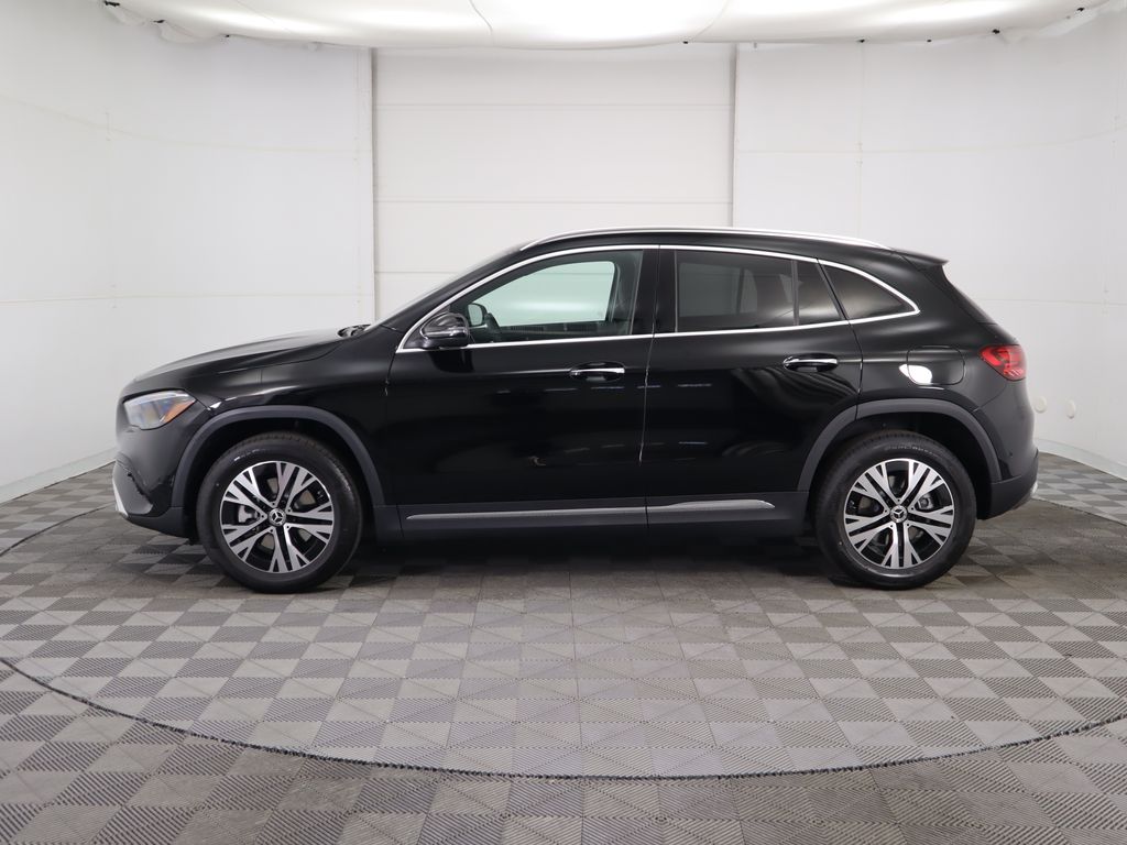 Thumbnail: 2025 Mercedes-Benz GLA - 8