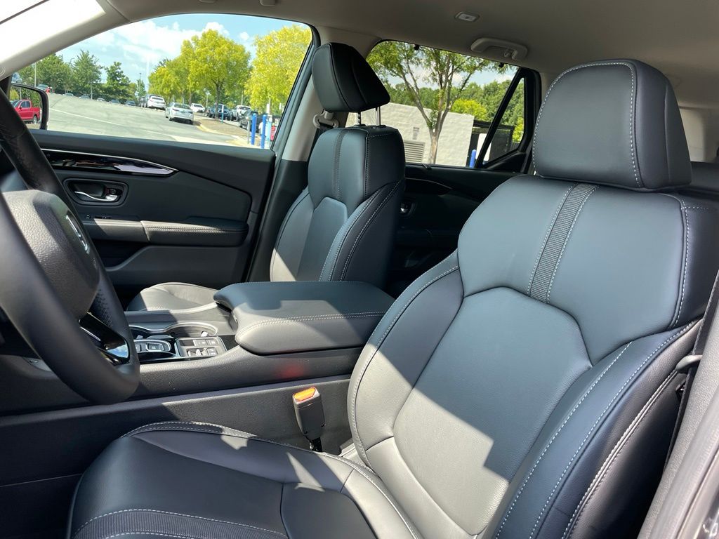 Thumbnail: 2026 Honda Pilot - 25