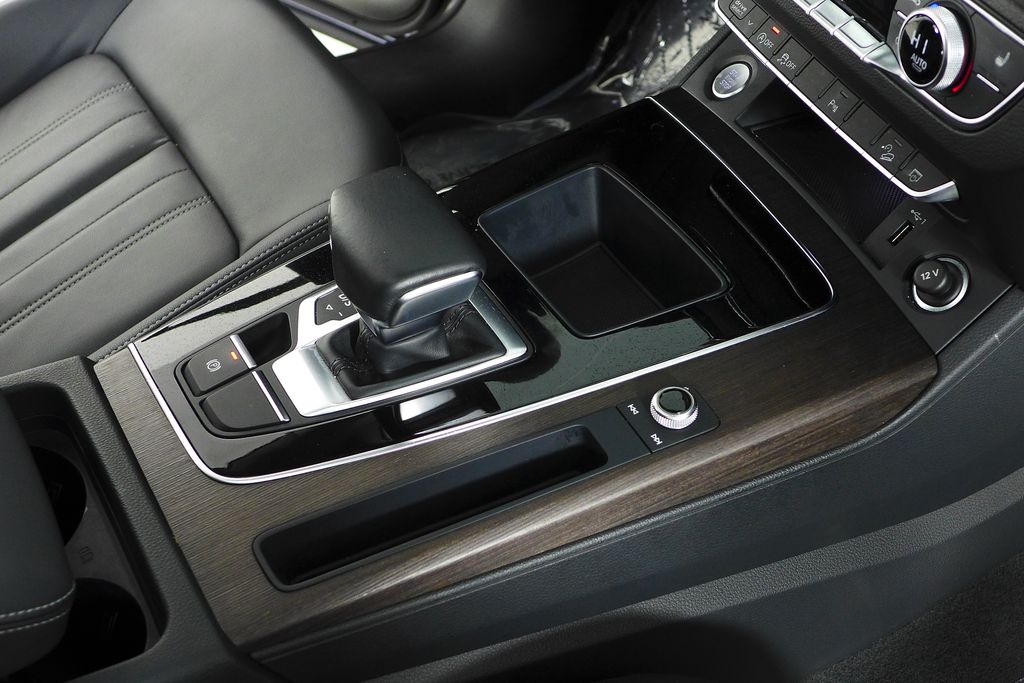 Thumbnail: 2023 Audi Q5 - 15