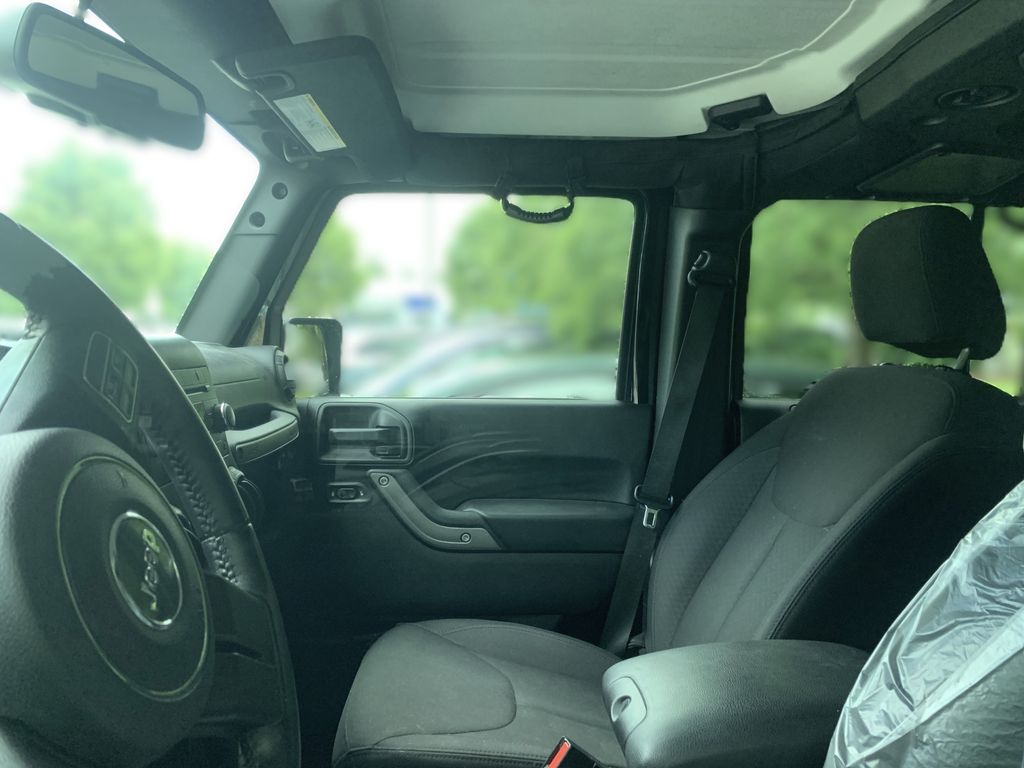 2016 Jeep Wrangler Unlimited Sport 6
