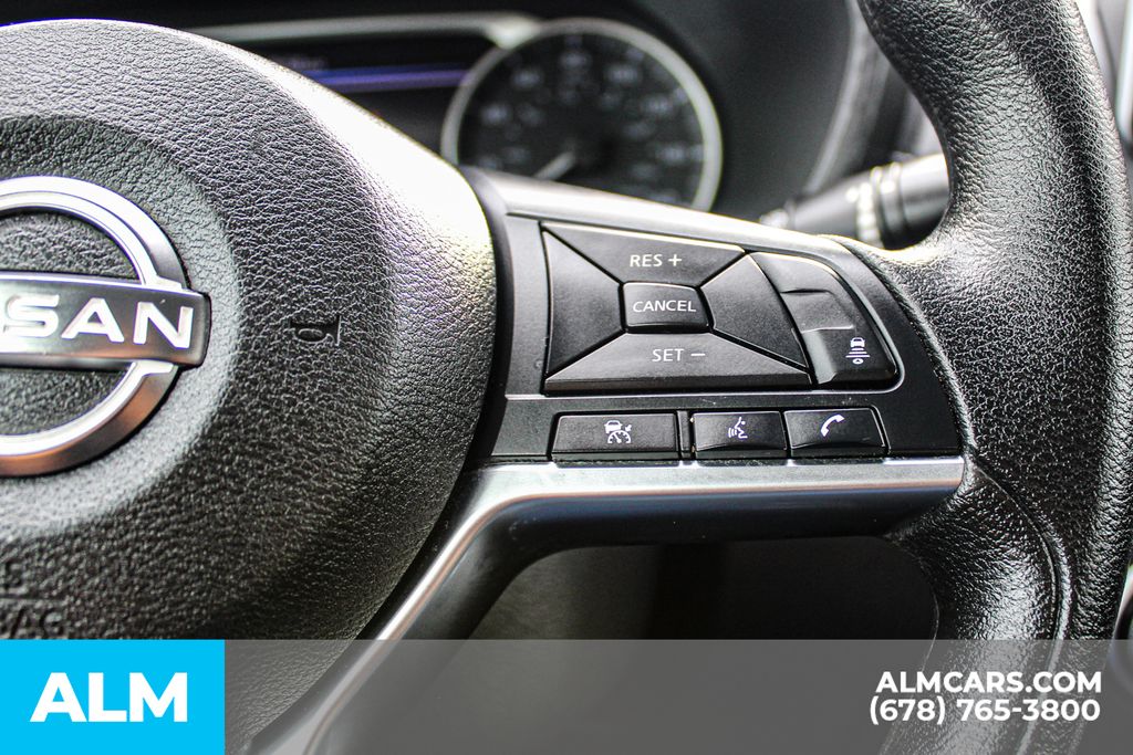 Used 2024 Gray Nissan SV image 27