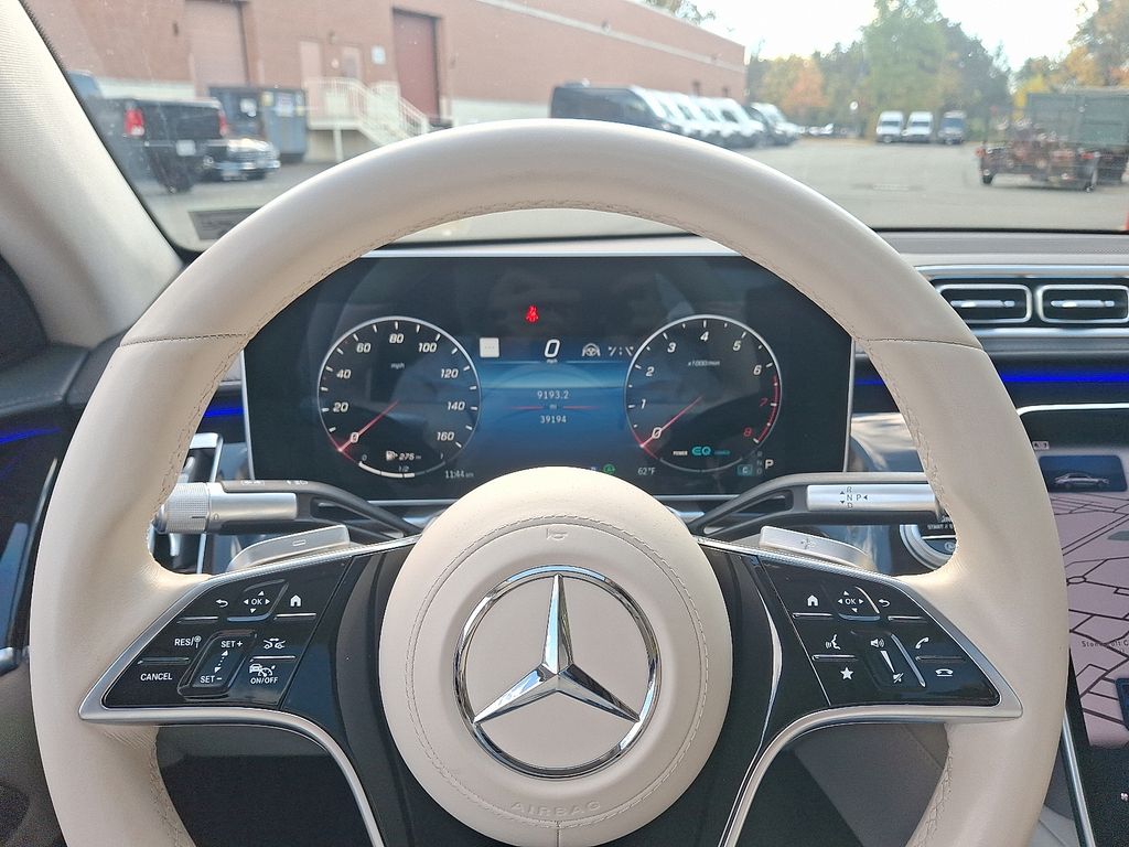 Thumbnail: 2022 Mercedes-Benz S-Class - 20