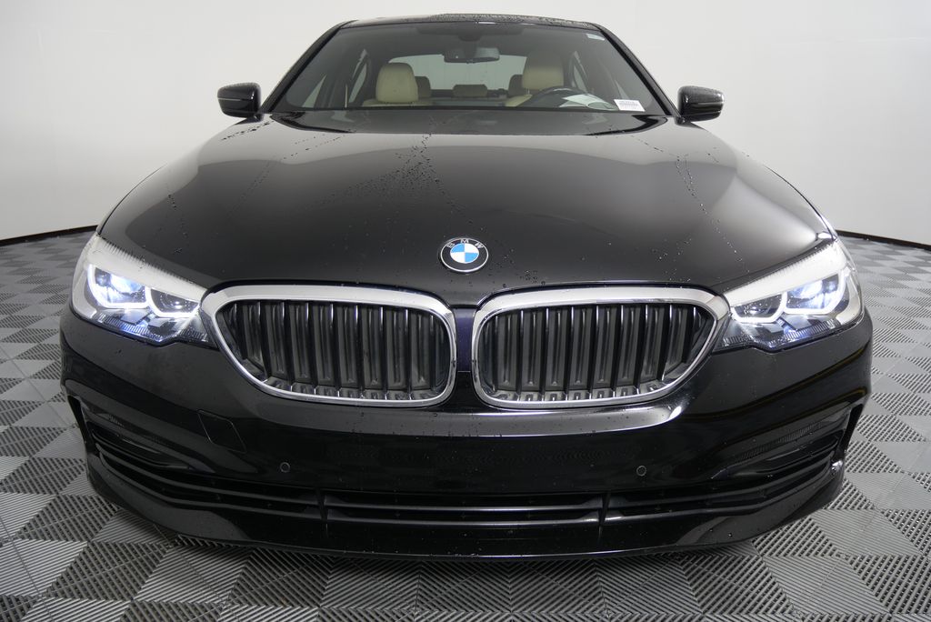 2017 BMW 5 Series 530i 10