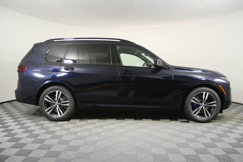 Thumbnail: 2026 BMW X7 - 2