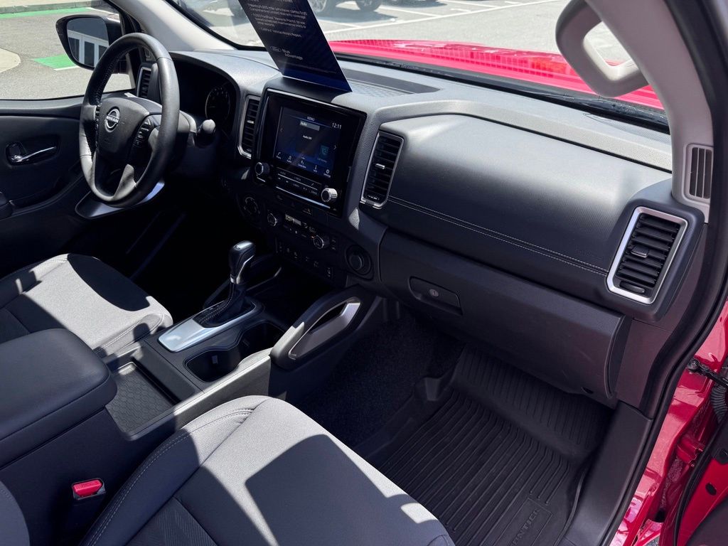 2024 Nissan Frontier Crew Cab SV 4x4
