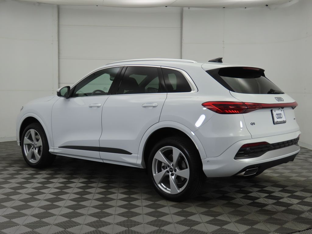 Thumbnail: 2025 Audi Q5 - 7
