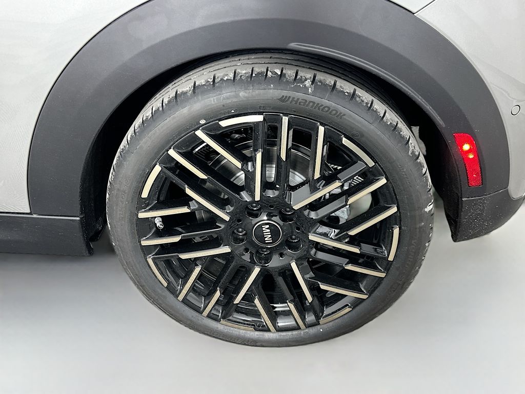 Thumbnail: 2026 MINI Cooper - 22