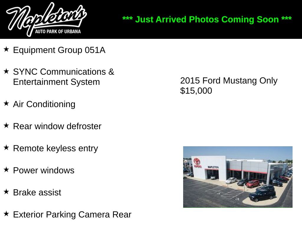 Oxford White 2015 Ford Mustang Convertible Rear-Wheel Drive 6-Speed Automatic