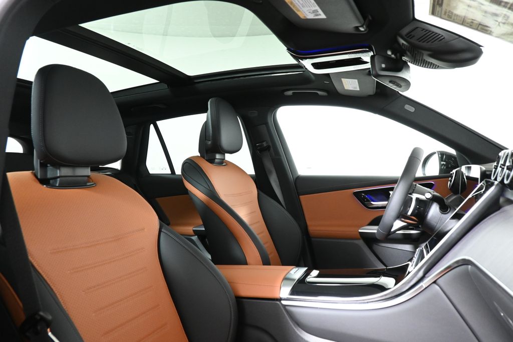 2025 Mercedes-Benz GLC 300 20