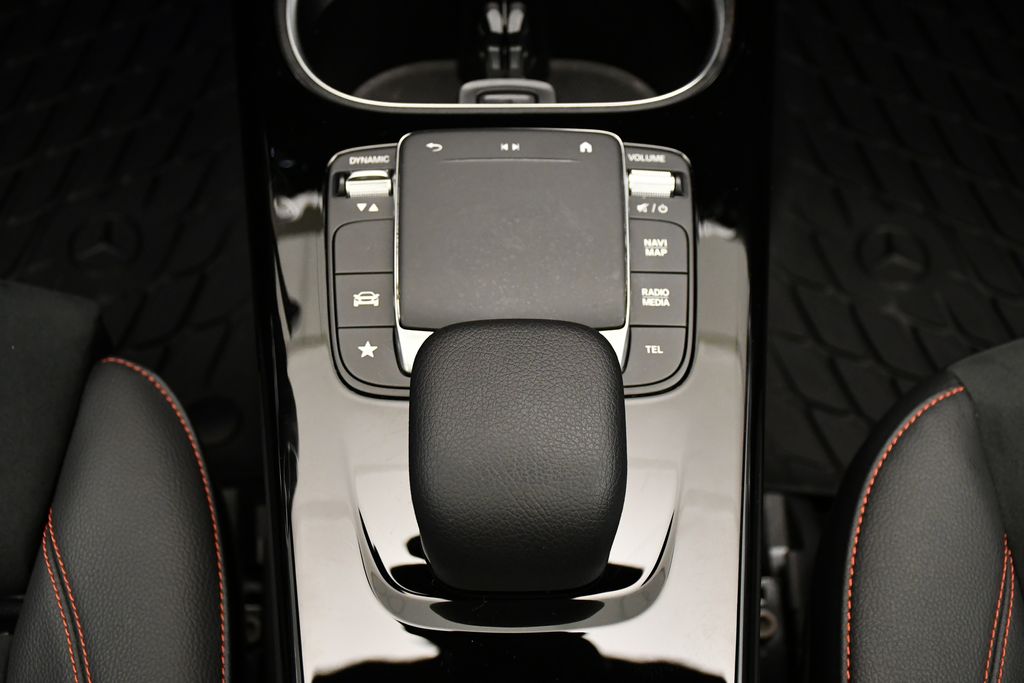 Thumbnail: 2022 Mercedes-Benz A-Class - 31