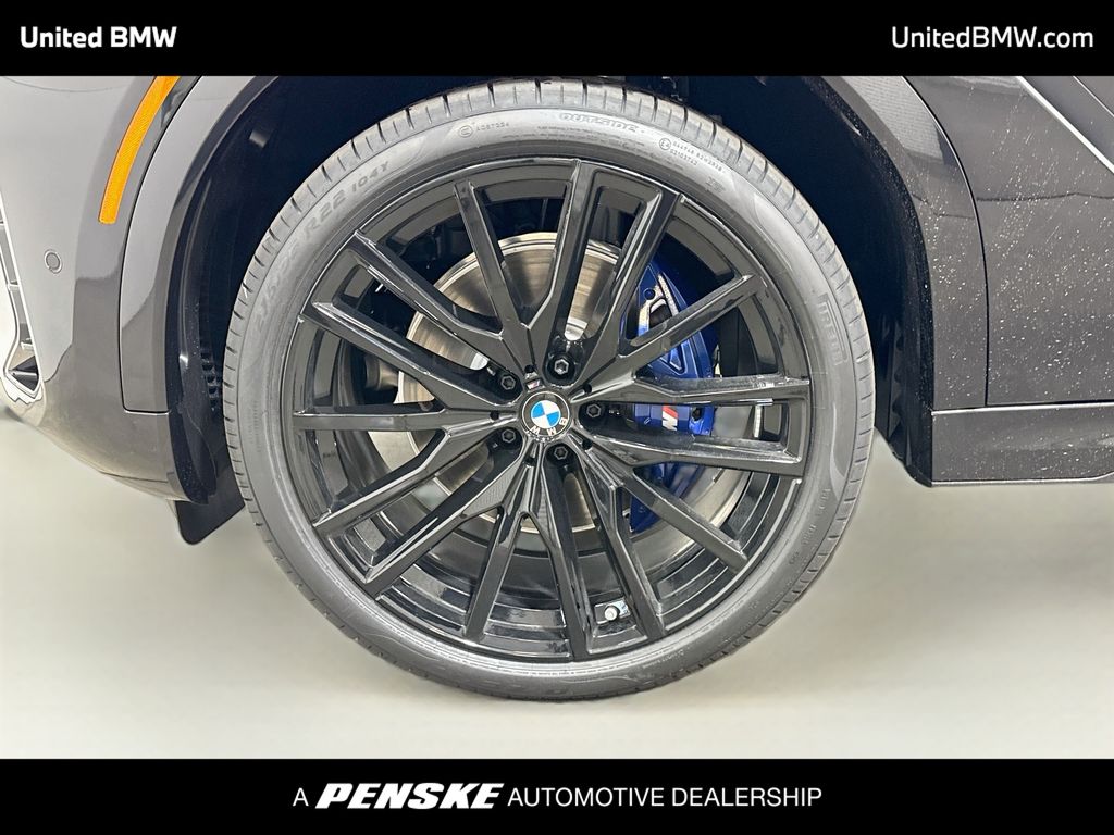 Thumbnail: 2027 BMW X6 - 2