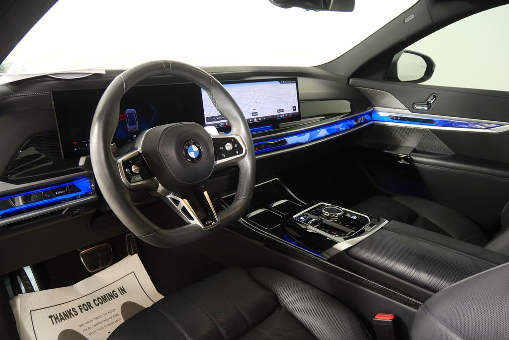 Thumbnail: 2023 BMW 7 Series - 13