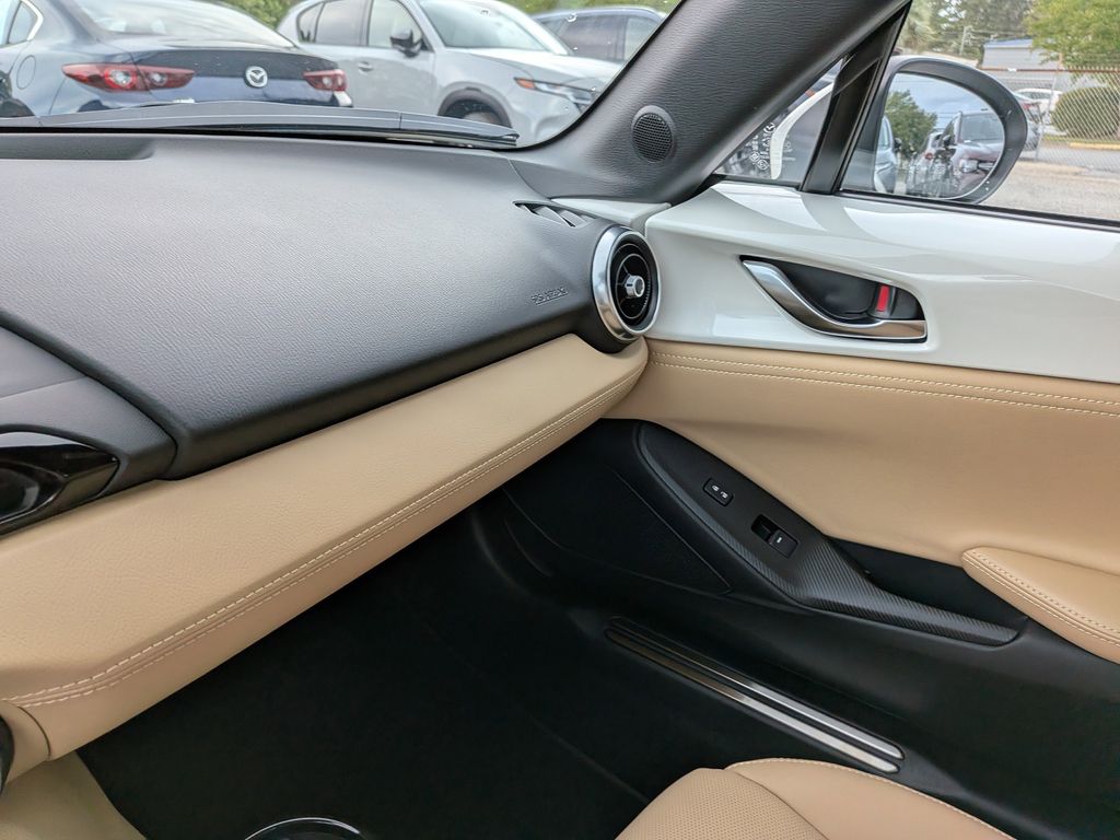 2026 Mazda MX-5 Miata Grand Touring