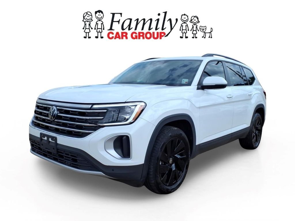 Pure White 2024 Volkswagen Atlas SUV / Crossover Front-Wheel Drive 8-Speed Automatic