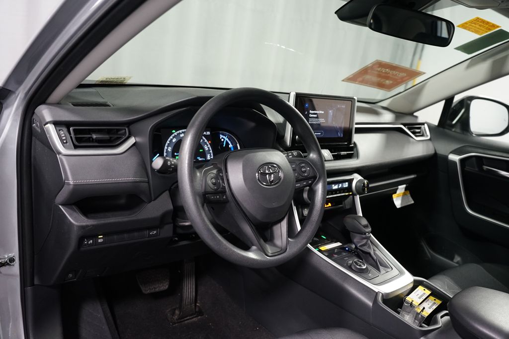 Thumbnail: 2025 Toyota RAV4 - 7