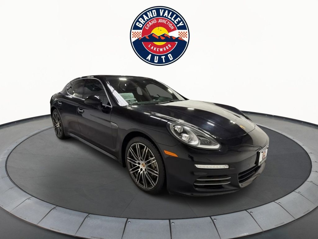 2016 Porsche Panamera 4S
