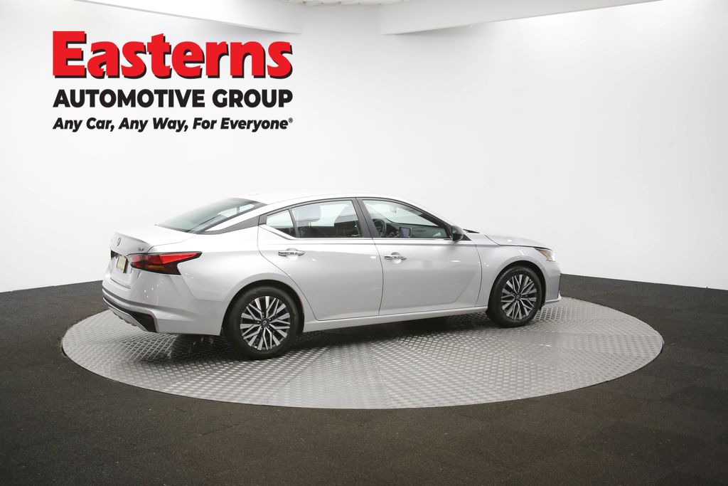 Used 2024 Silver Nissan 2.5 SV image 41