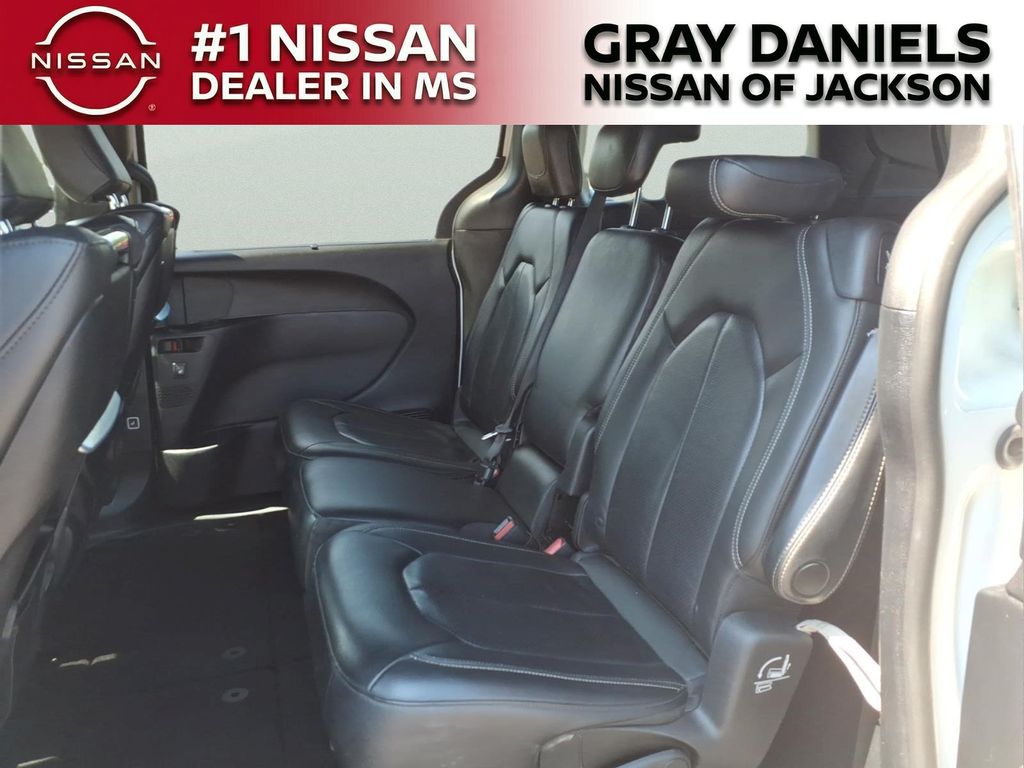 Used 2020 Chrysler Pacifica Van