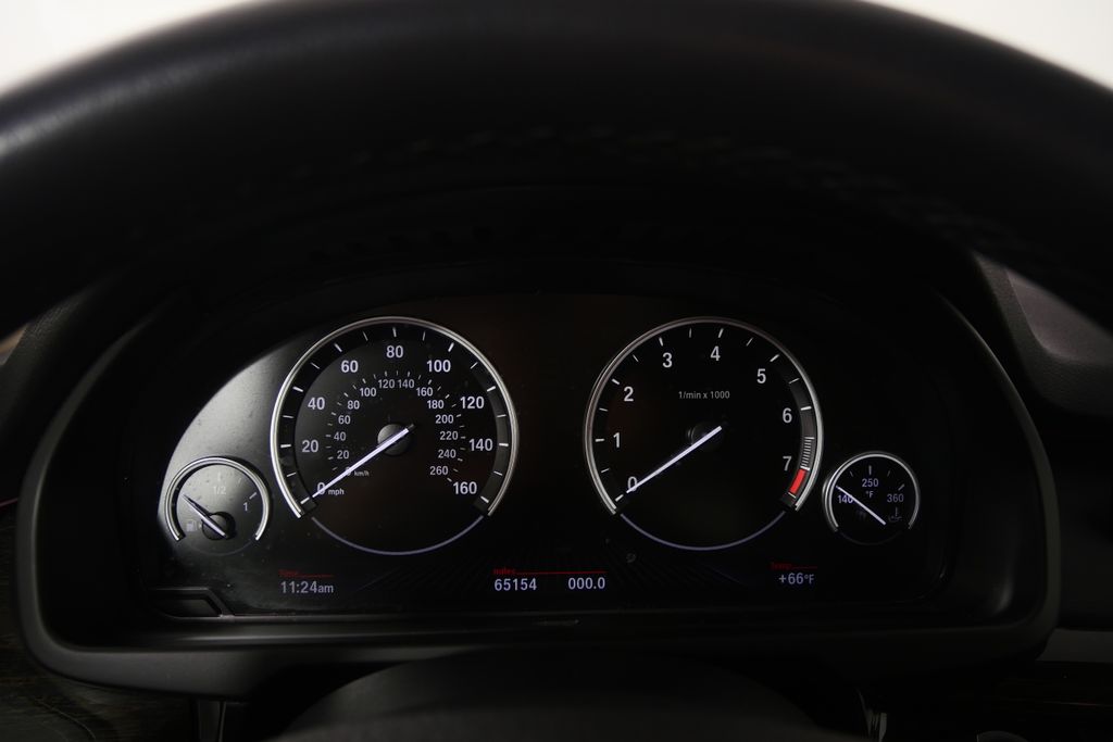 Thumbnail: 2015 BMW X5 - 17