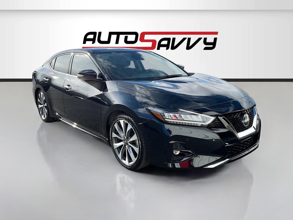 2023 Nissan Maxima Platinum's photo