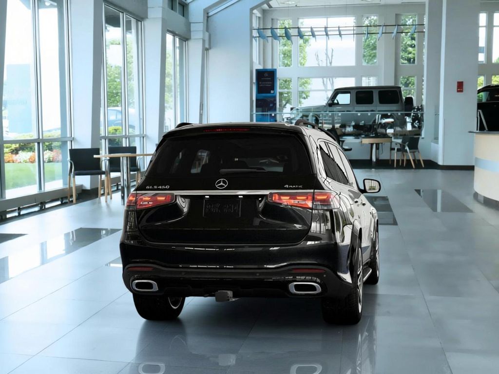 Thumbnail: 2026 Mercedes-Benz GLS - 23