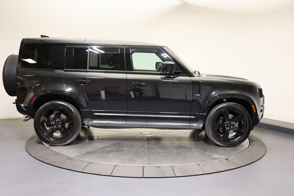 Thumbnail: 2026 Land Rover Defender - 6