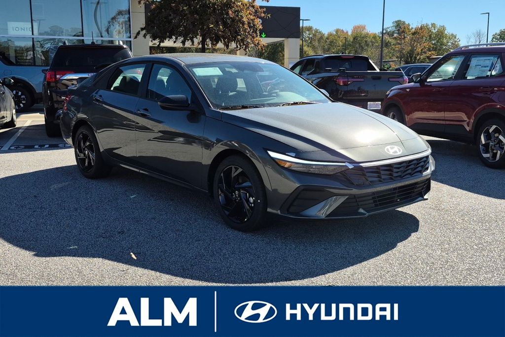 New 2026 Gray Hyundai SEL Sport image 4