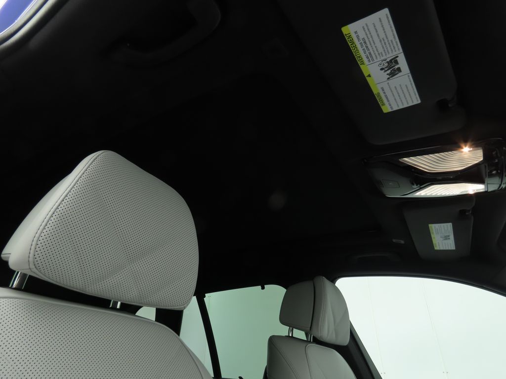 2025 BMW X5 M60i 17