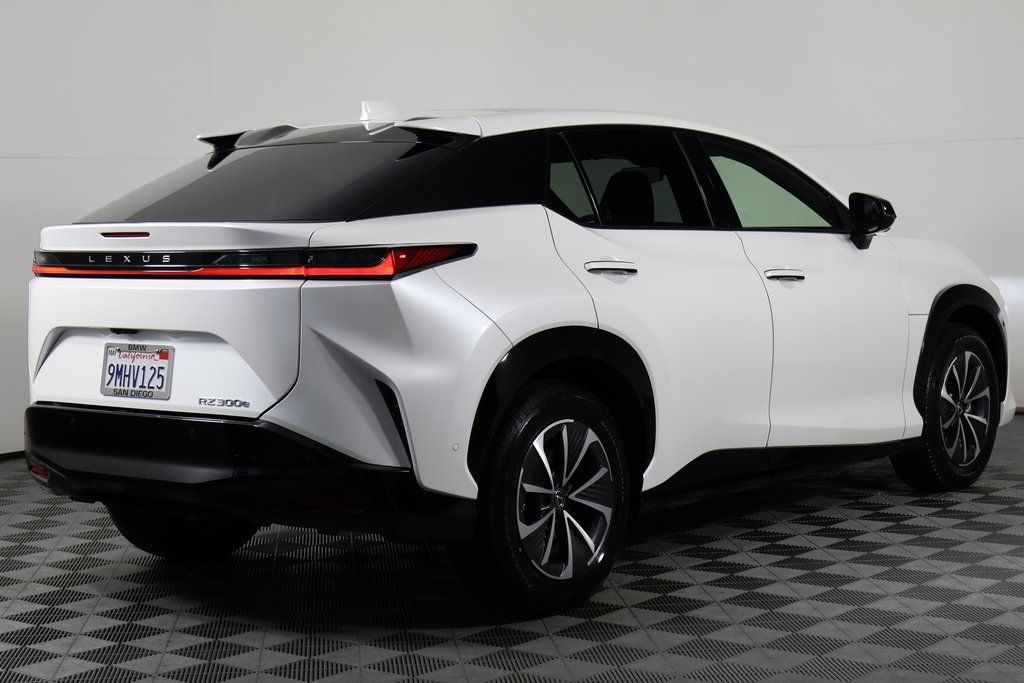 Thumbnail: 2024 Lexus RZ - 4