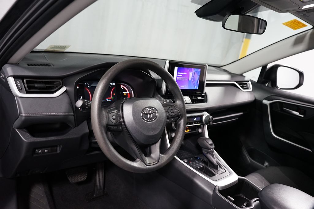 Thumbnail: 2025 Toyota RAV4 - 11