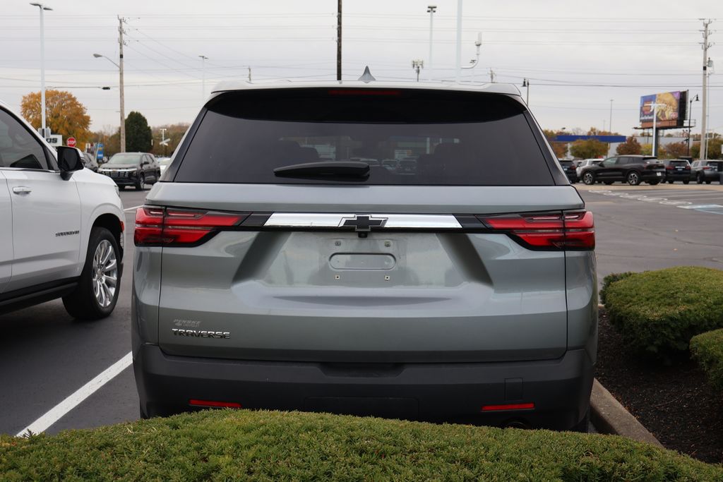 Thumbnail: 2023 Chevrolet Traverse - 10