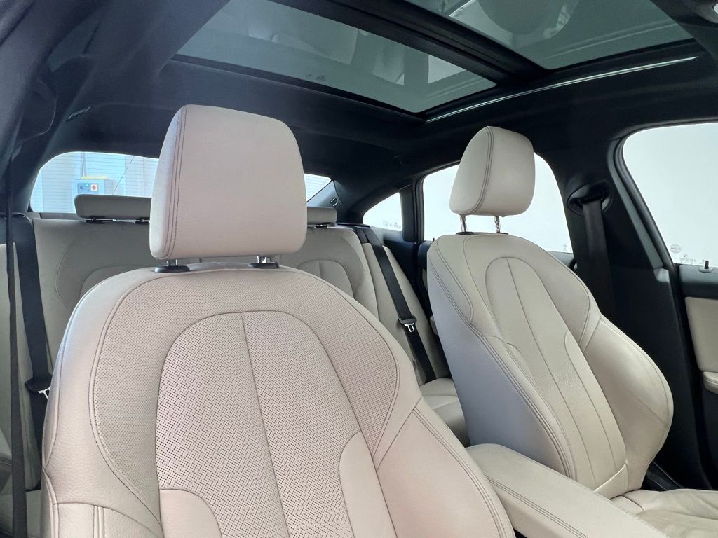 Thumbnail: 2021 BMW 2 Series - 7