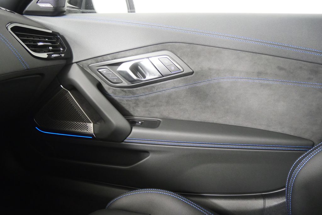 2025 BMW Z4 M40i 27